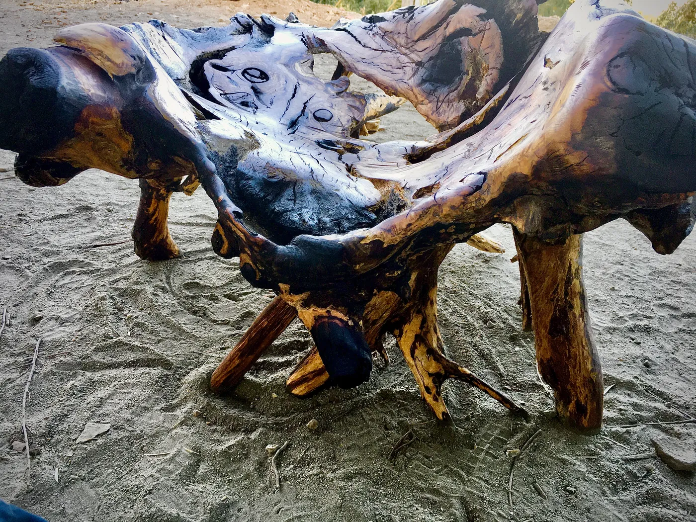 Root chair: front with the seat